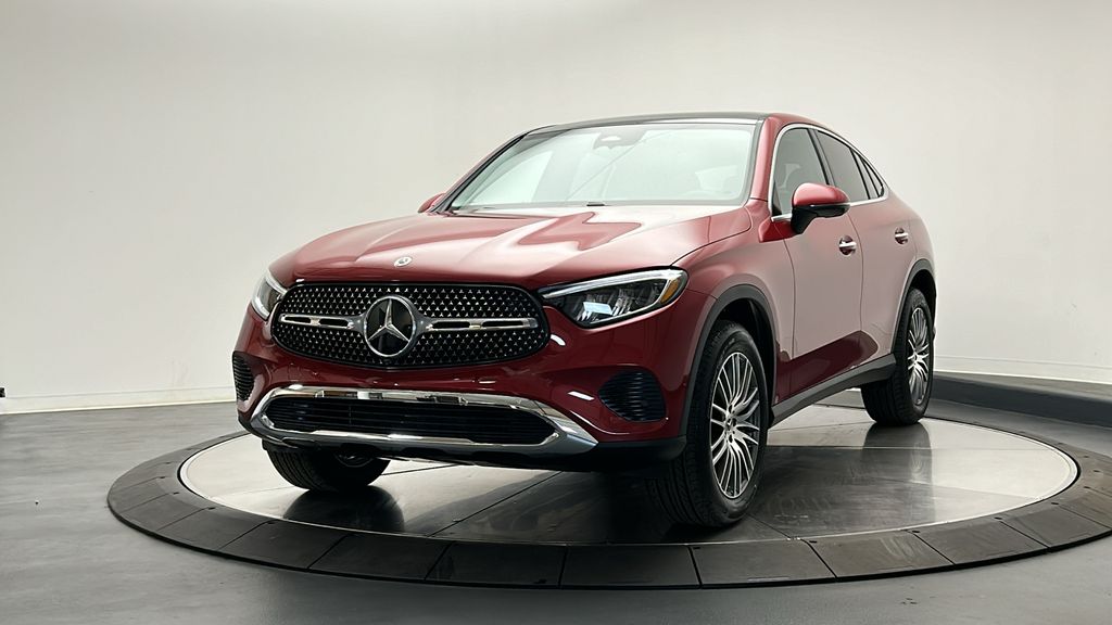2025 Mercedes-Benz GLC 300 3