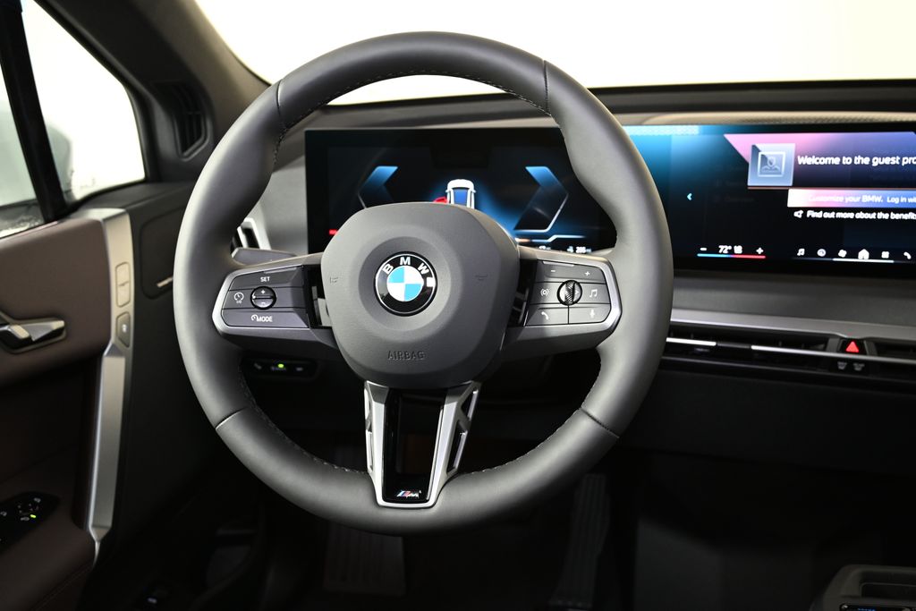 2025 BMW iX xDrive50 15