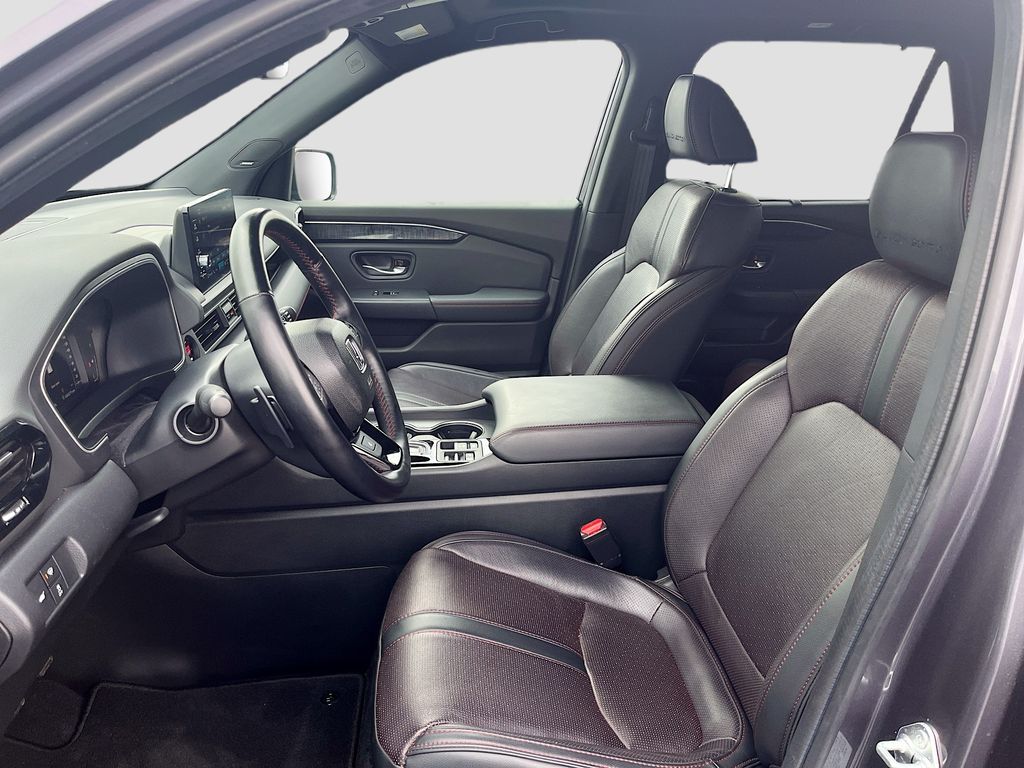 Used 2025 Gray Honda Black Edition image 22