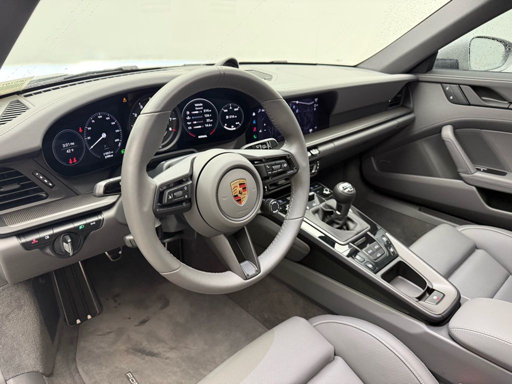 Thumbnail: 2024 Porsche 911 - 4