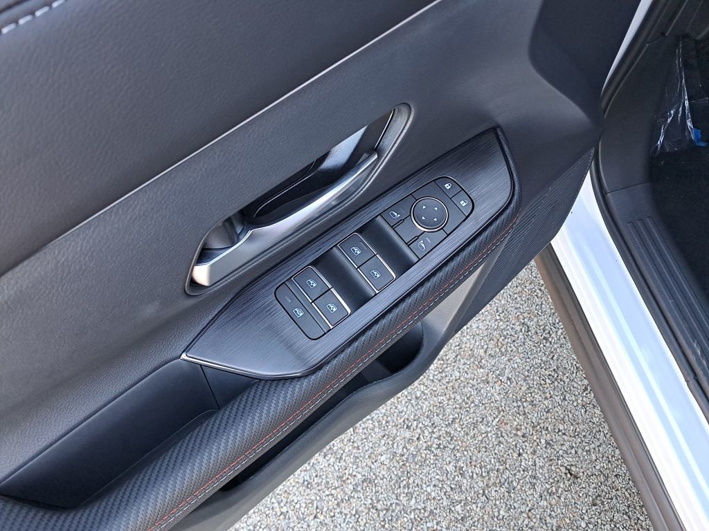 2026 Nissan Kicks SR - 11