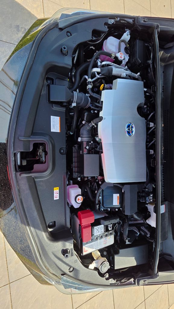 Thumbnail: 2022 Toyota Prius Prime - 28