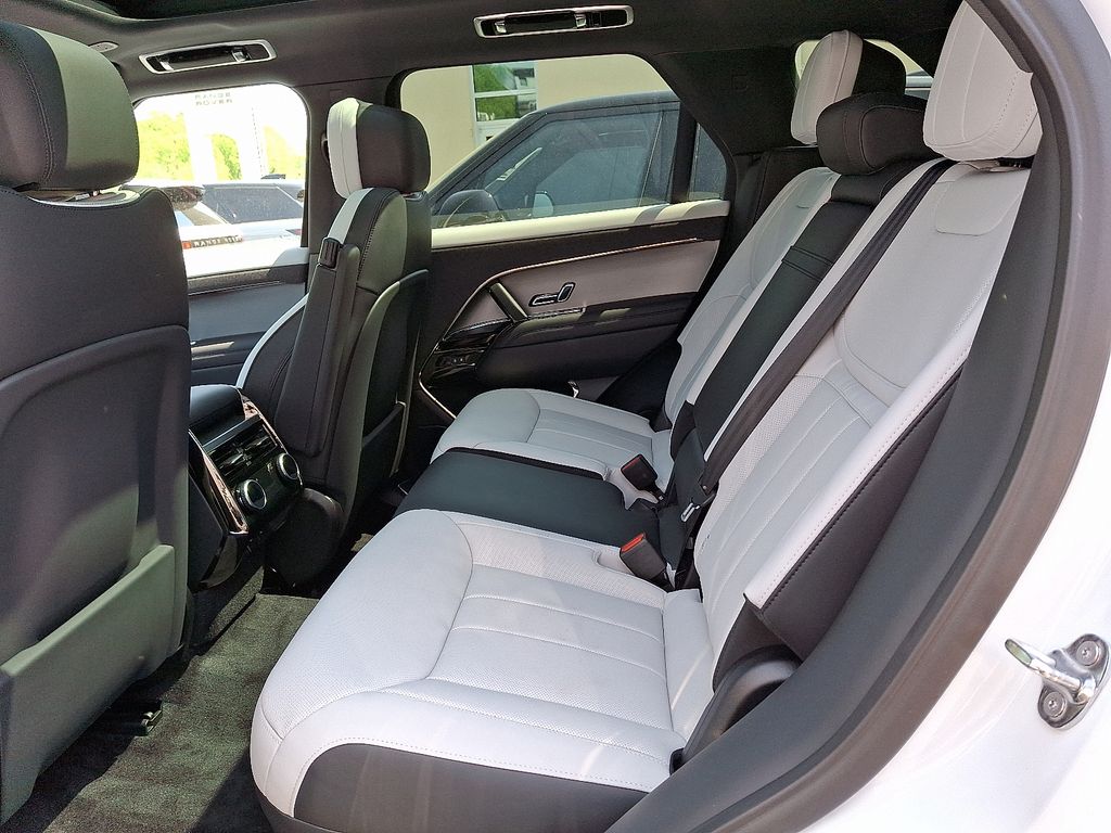 2025 Land Rover Range Rover Sport SE Dynamic 6
