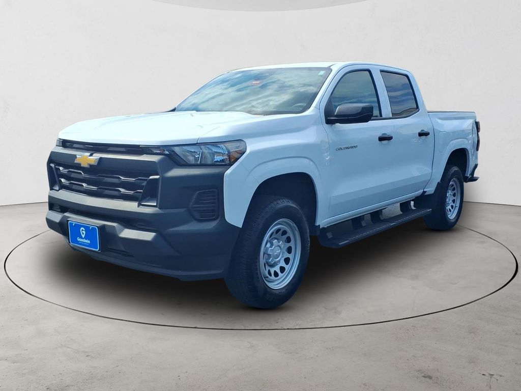 Summit White 2024 Chevrolet Colorado Pickup Truck 4X2 8-Speed Automatic
