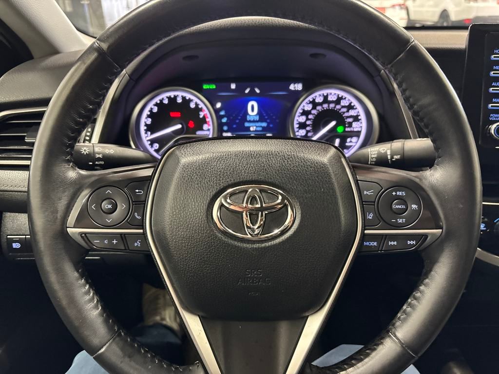 2022 Toyota Camry LE photo