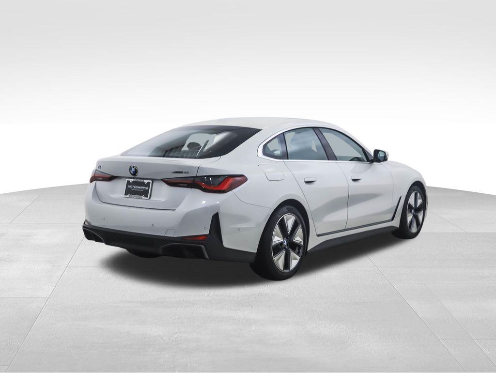 Thumbnail: 2026 BMW i4 - 5