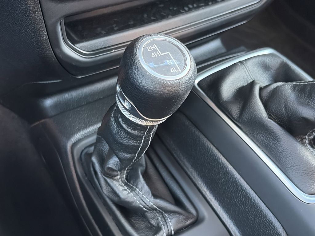 Used 2025 Jeep Wrangler SUV