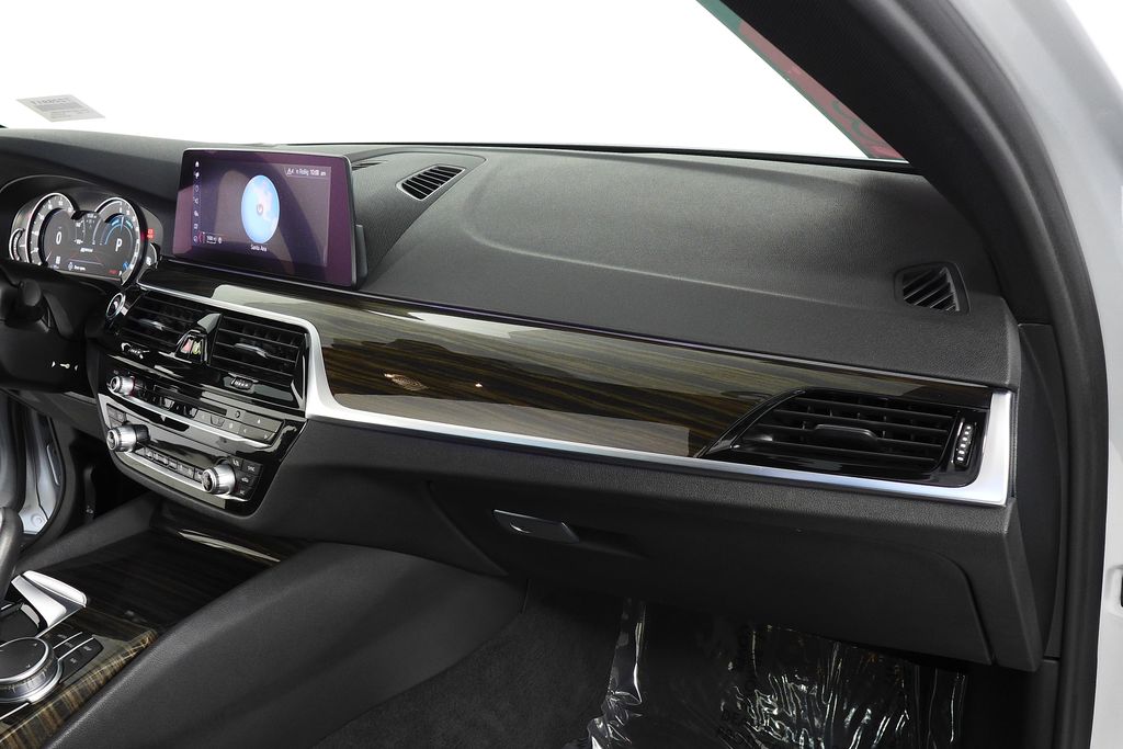 Thumbnail: 2019 BMW 5 Series - 14