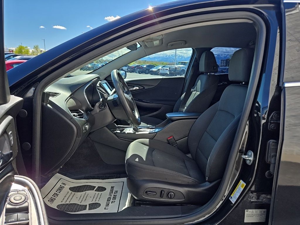 Used 2016 Black Chevrolet LT image 16