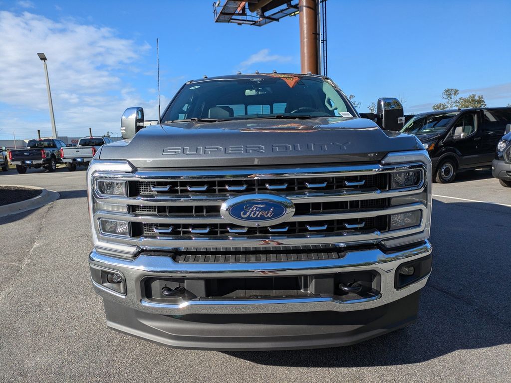 2026 Ford F-350 LARIAT