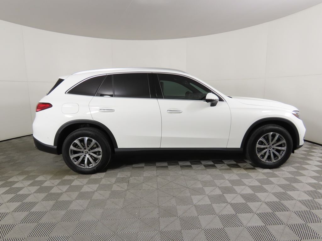 2025 Mercedes-Benz GLC 300 4
