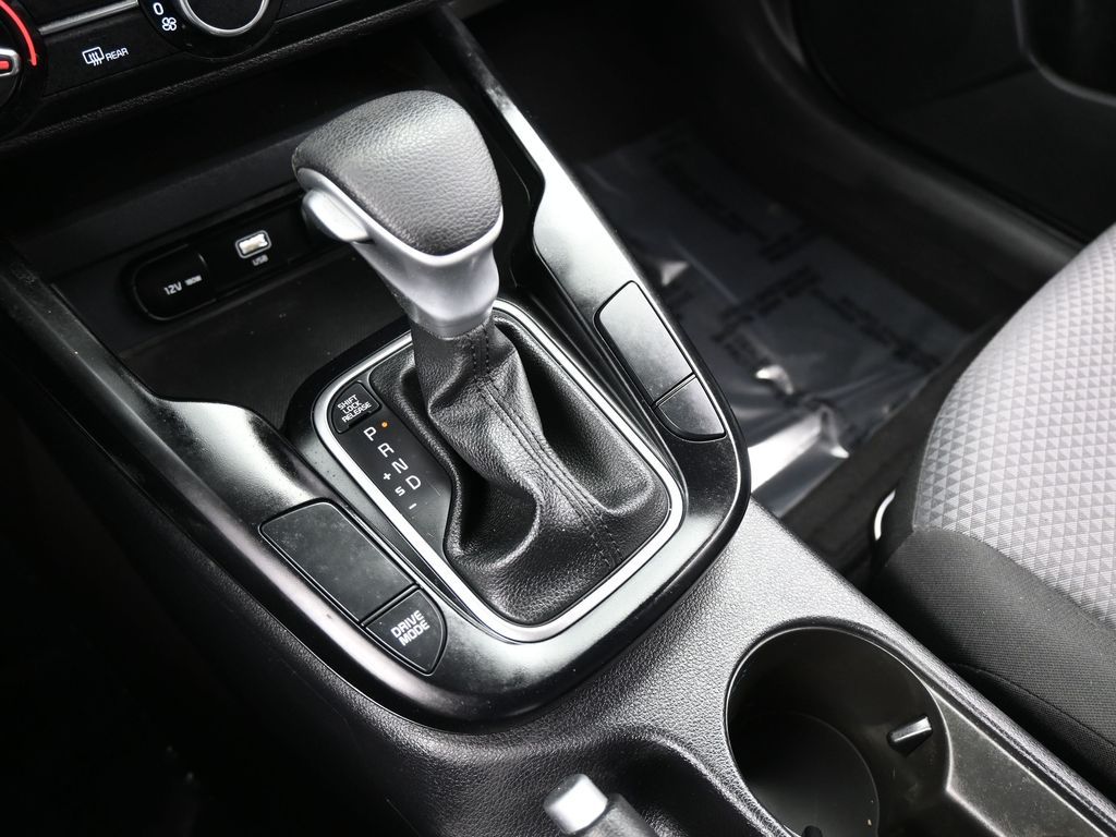 Used 2023 Fusion Black Kia LX image 24