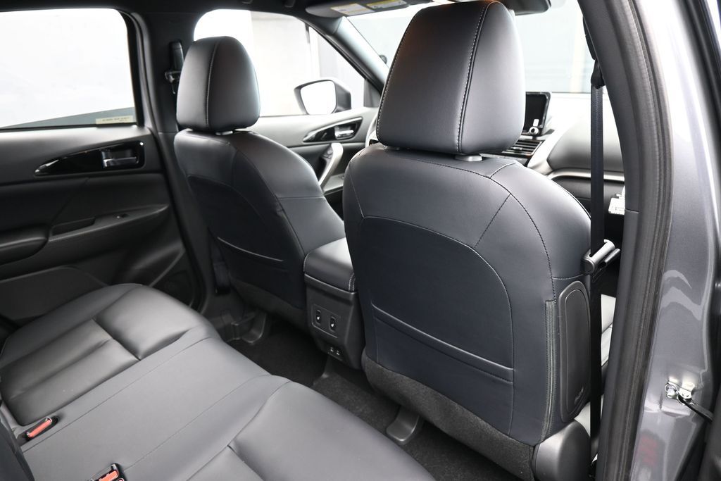 New 2026 Gray Mitsubishi SEL image 45