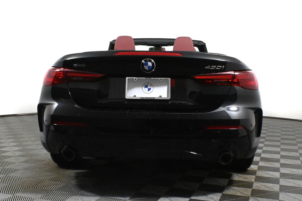 Thumbnail: 2026 BMW 4 Series - 14