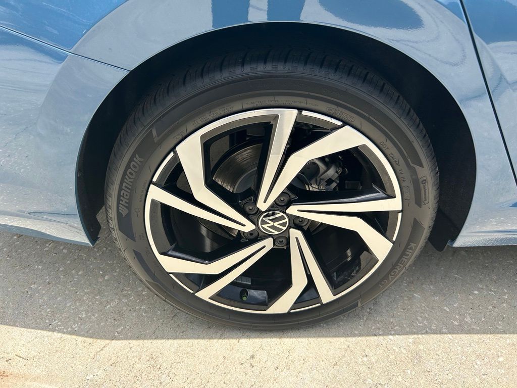 New 2026 Blue Volkswagen 1.5T SEL image 25