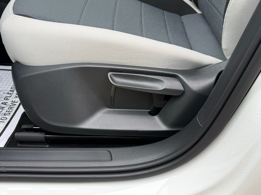 New 2026 White Volkswagen 1.5T S image 24