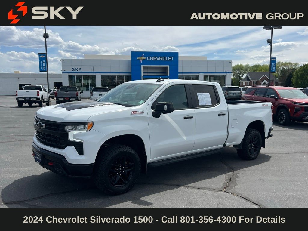 Summit White 2024 Chevrolet Silverado 1500 LT Trail Boss Crew Cab 4WD Pickup Truck Four-Wheel Drive Automatic