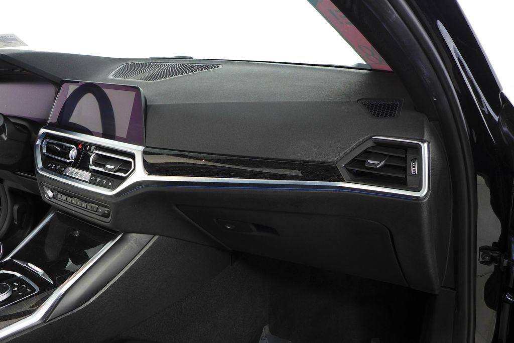 Thumbnail: 2022 BMW 3 Series - 14