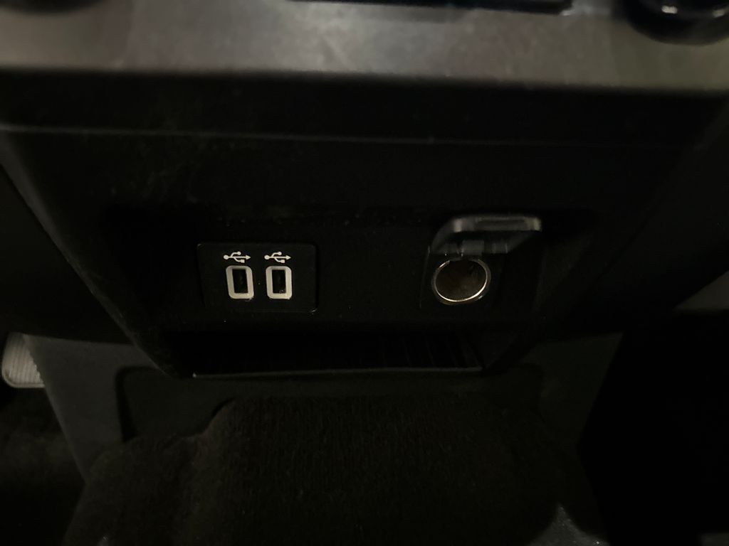 Certified Used 2019 Blue Ford XLT image 30