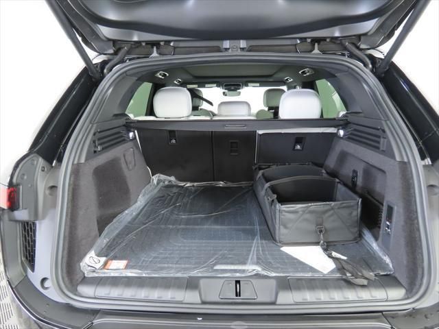 Thumbnail: 2026 Land Rover Range Rover Sport - 30