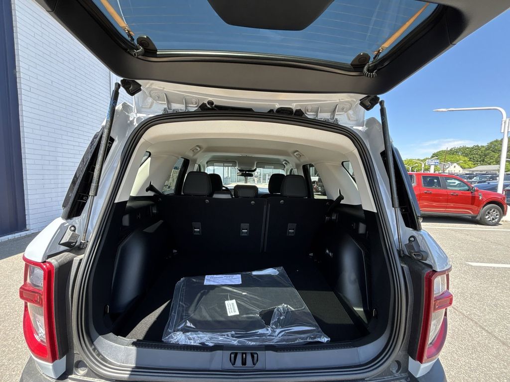 New 2026 Space White Metallic Ford Big Bend® image 21