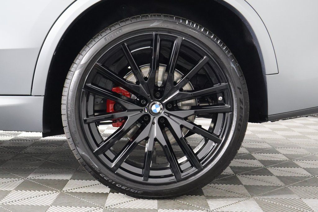 Thumbnail: 2026 BMW X5 - 10