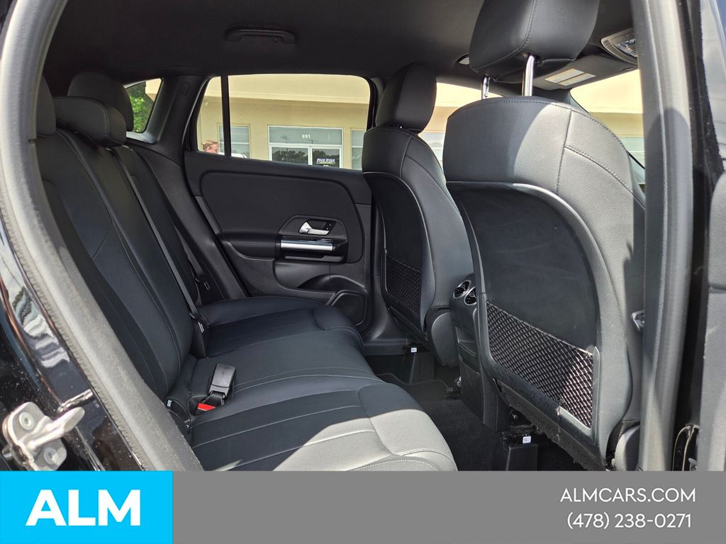 Used 2025 Black Mercedes-Benz GLA 250 image 16