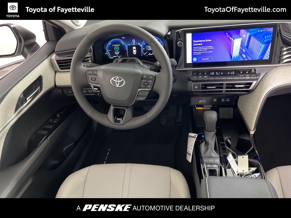 2025 Toyota Camry XLE 14