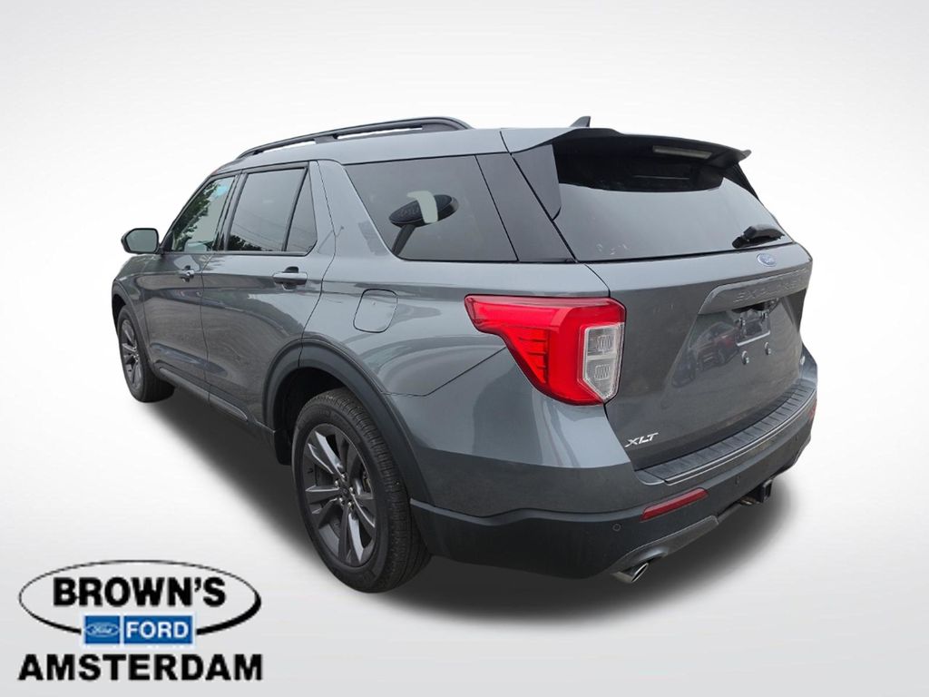 2023 Ford Explorer XLT - 4