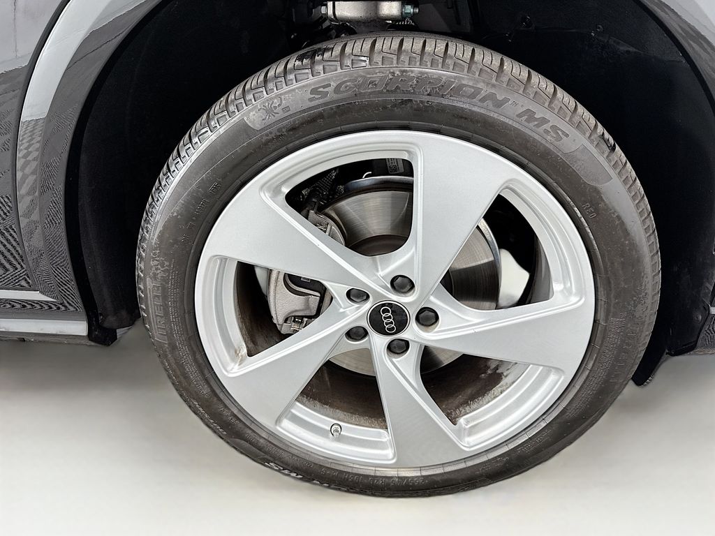 Thumbnail: 2025 Audi Q5 - 31