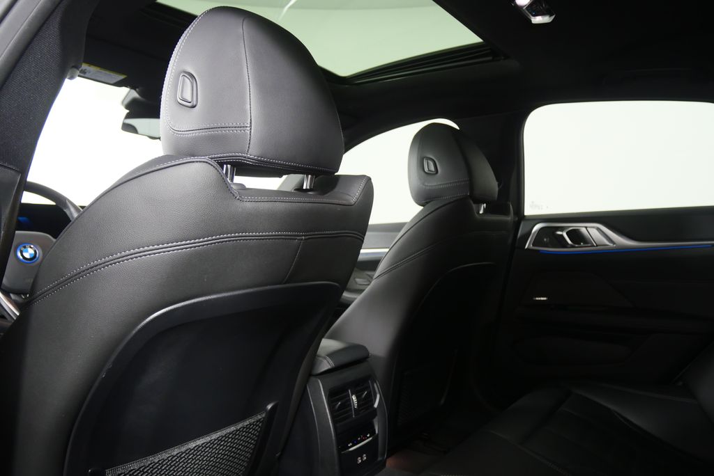 Thumbnail: 2023 BMW i4 - 16