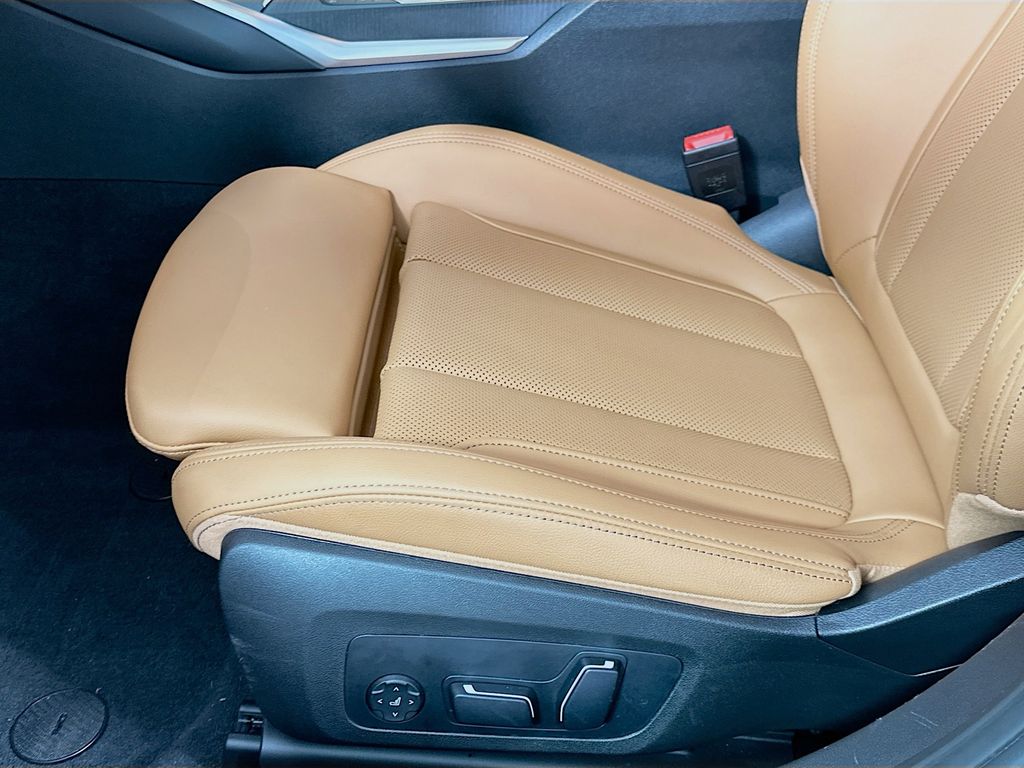 Thumbnail: 2025 BMW 3 Series - 20