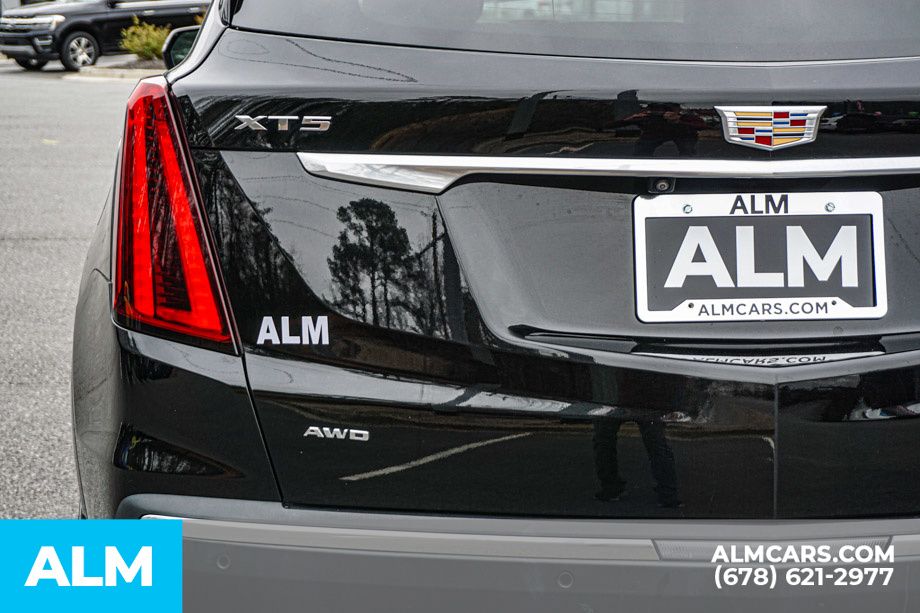 Used 2024 Black Cadillac Premium Luxury image 15