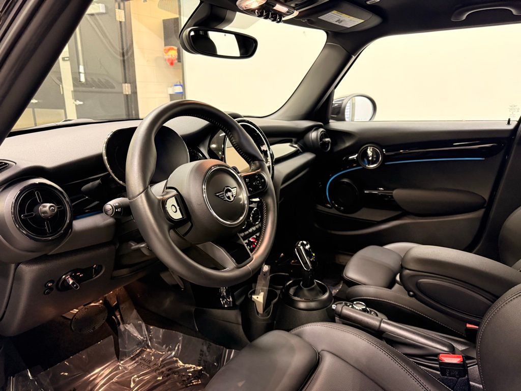 Thumbnail: 2023 MINI Cooper - 11