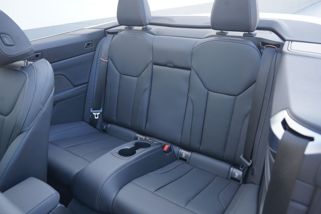 Thumbnail: 2025 BMW 4 Series - 14