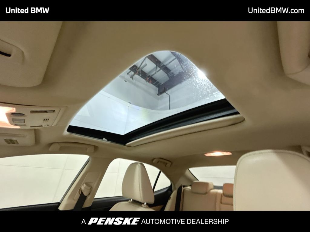 Thumbnail: 2015 Lexus IS - 20