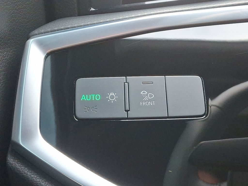 Thumbnail: 2022 Audi Q3 - 24