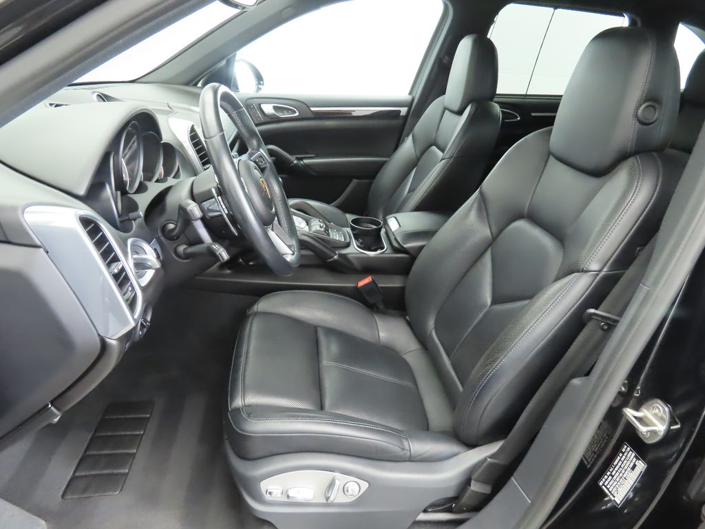 2016 Porsche Cayenne S 19
