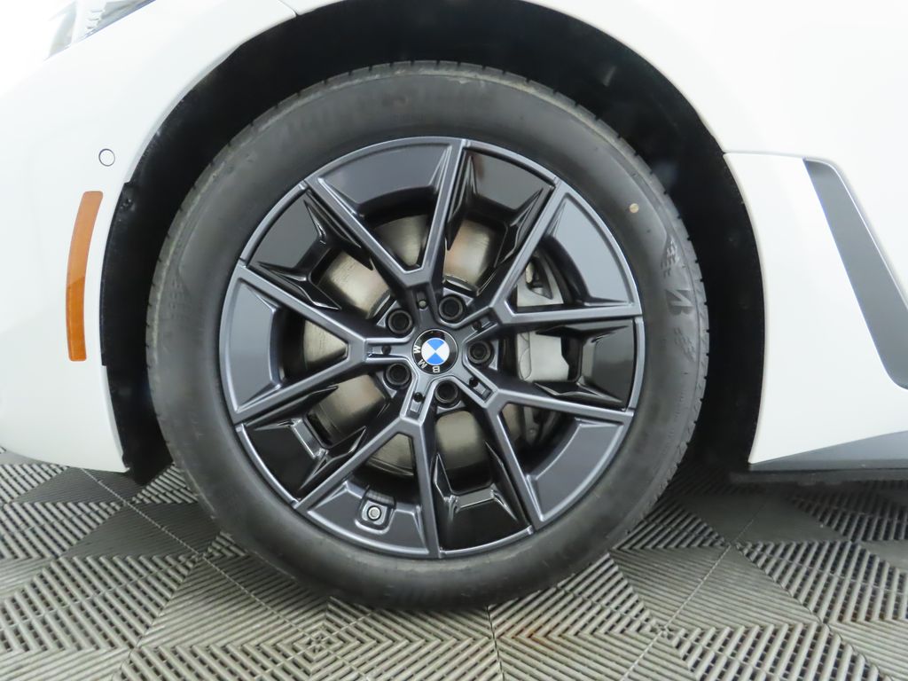 2025 BMW i4 xDrive40 31