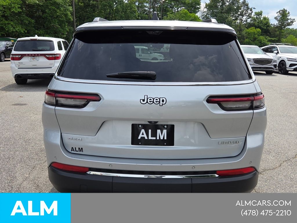 Used 2024 Silver Jeep Limited image 15