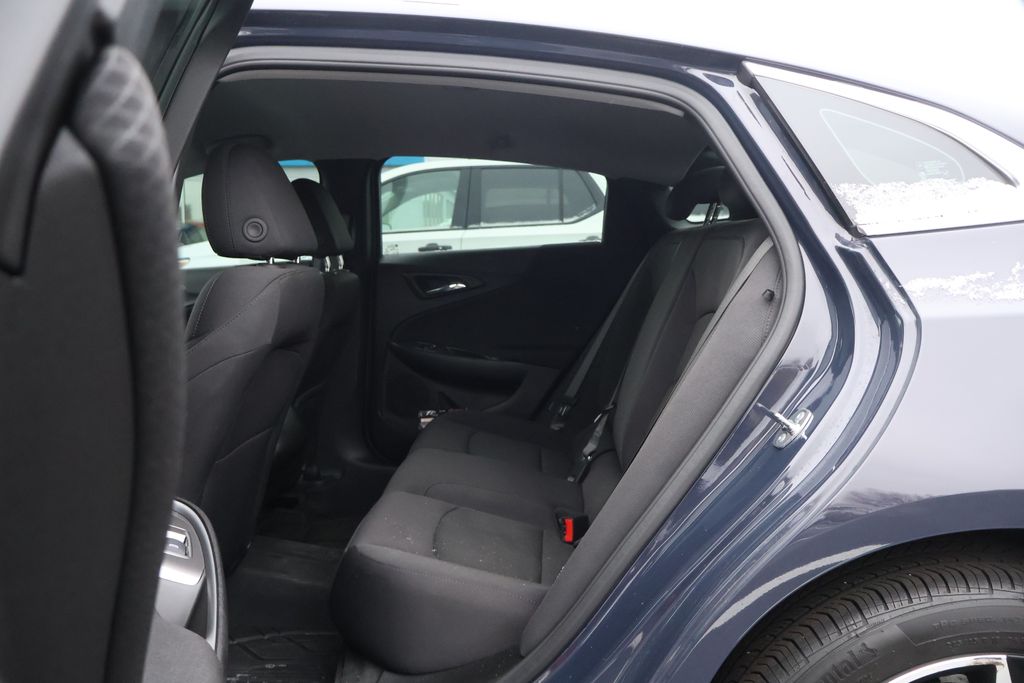 Thumbnail: 2025 Chevrolet Malibu - 28