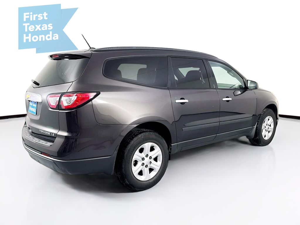 2015 Chevrolet Traverse LS photo