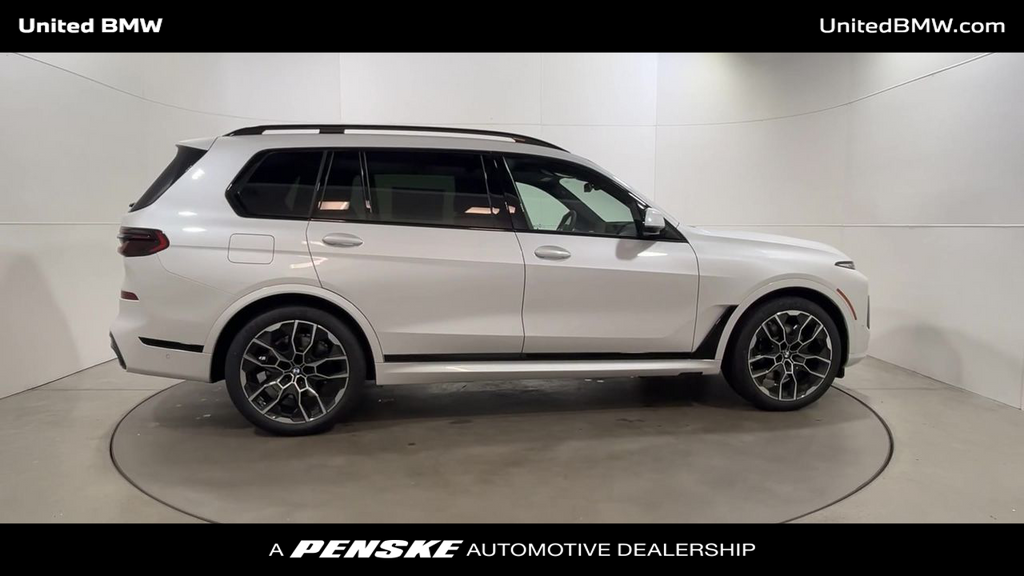 2025 BMW X7 xDrive40i 9