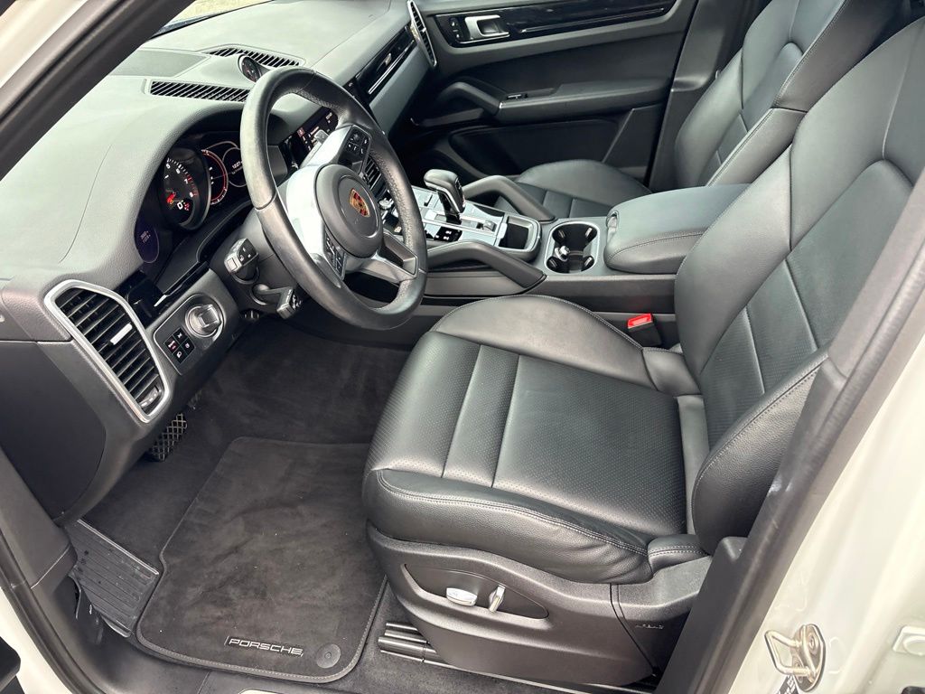 Thumbnail: 2021 Porsche Cayenne - 15