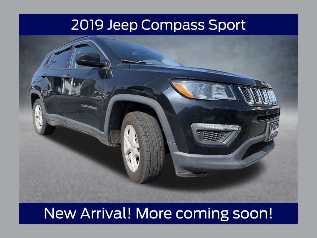 Diamond Black Crystal Pearlcoat 2019 Jeep Compass SUV / Crossover Front-Wheel Drive 6-Speed Automatic