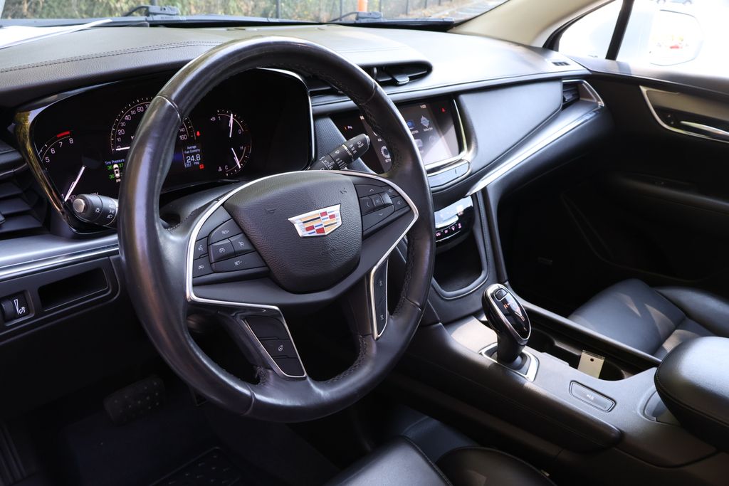 Thumbnail: 2017 Cadillac XT5 - 28