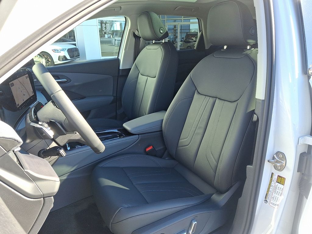 Thumbnail: 2026 Audi Q3 - 10