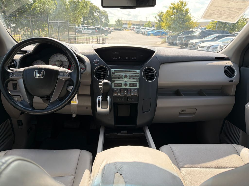 Used 2010  Honda EX-L image 31