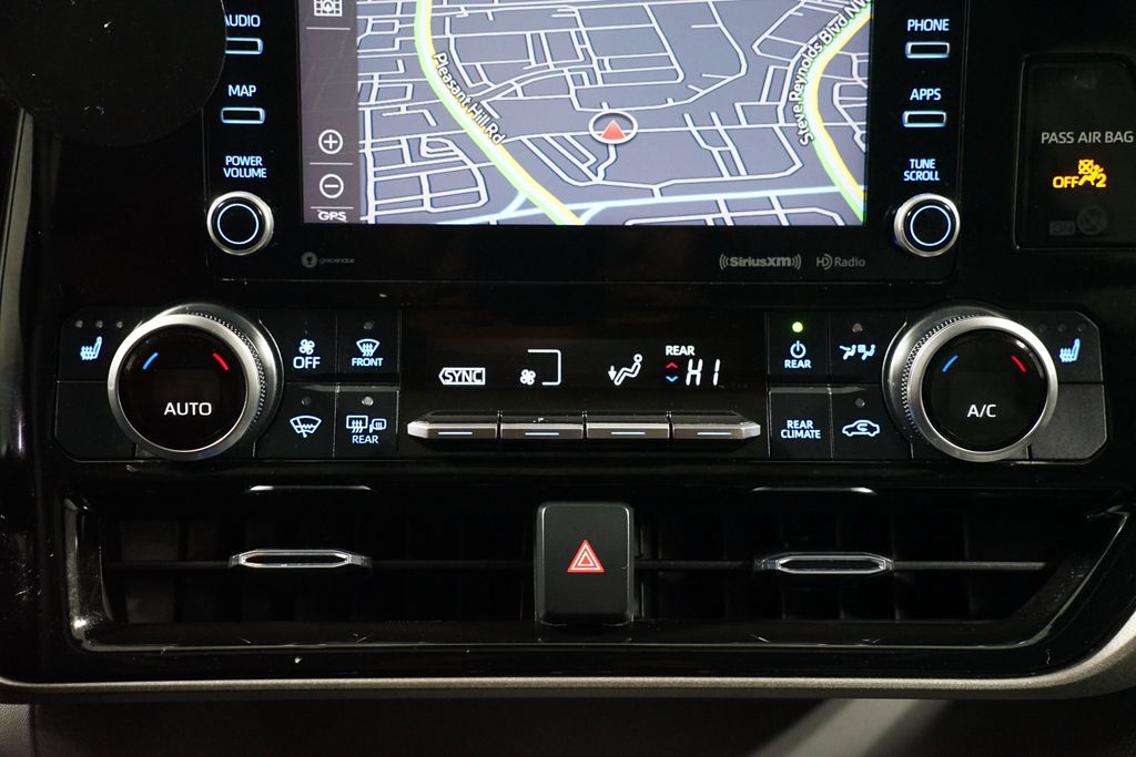 Thumbnail: 2020 Toyota Highlander - 20