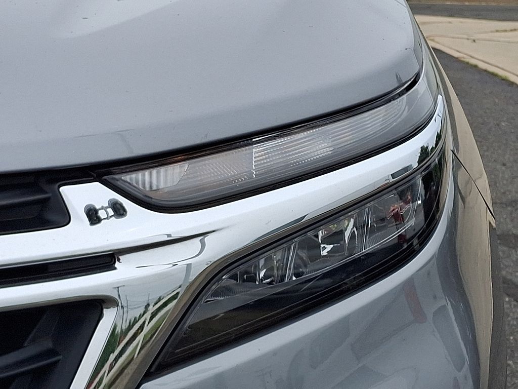 used 2023 Chevrolet Equinox car, priced at $23,429